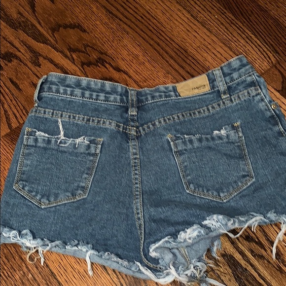 Jean shorts - Picture 2 of 4